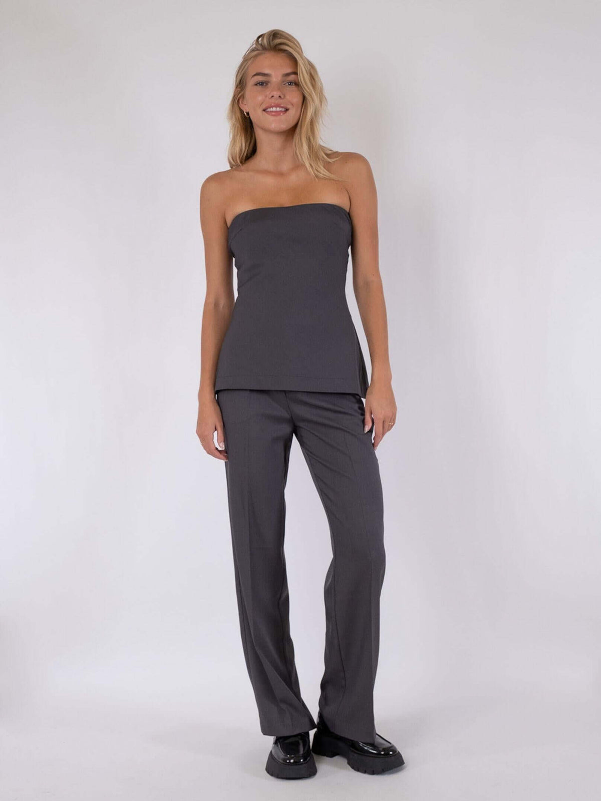Neo Noir Leafie Melange Top – Dark Grey