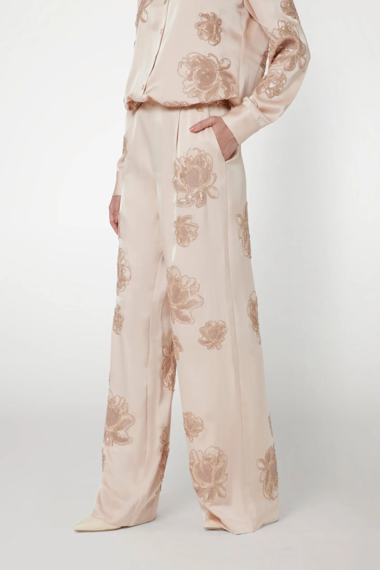 Marciano by Guess Gwen Embro Pant - Calm Sands Multi