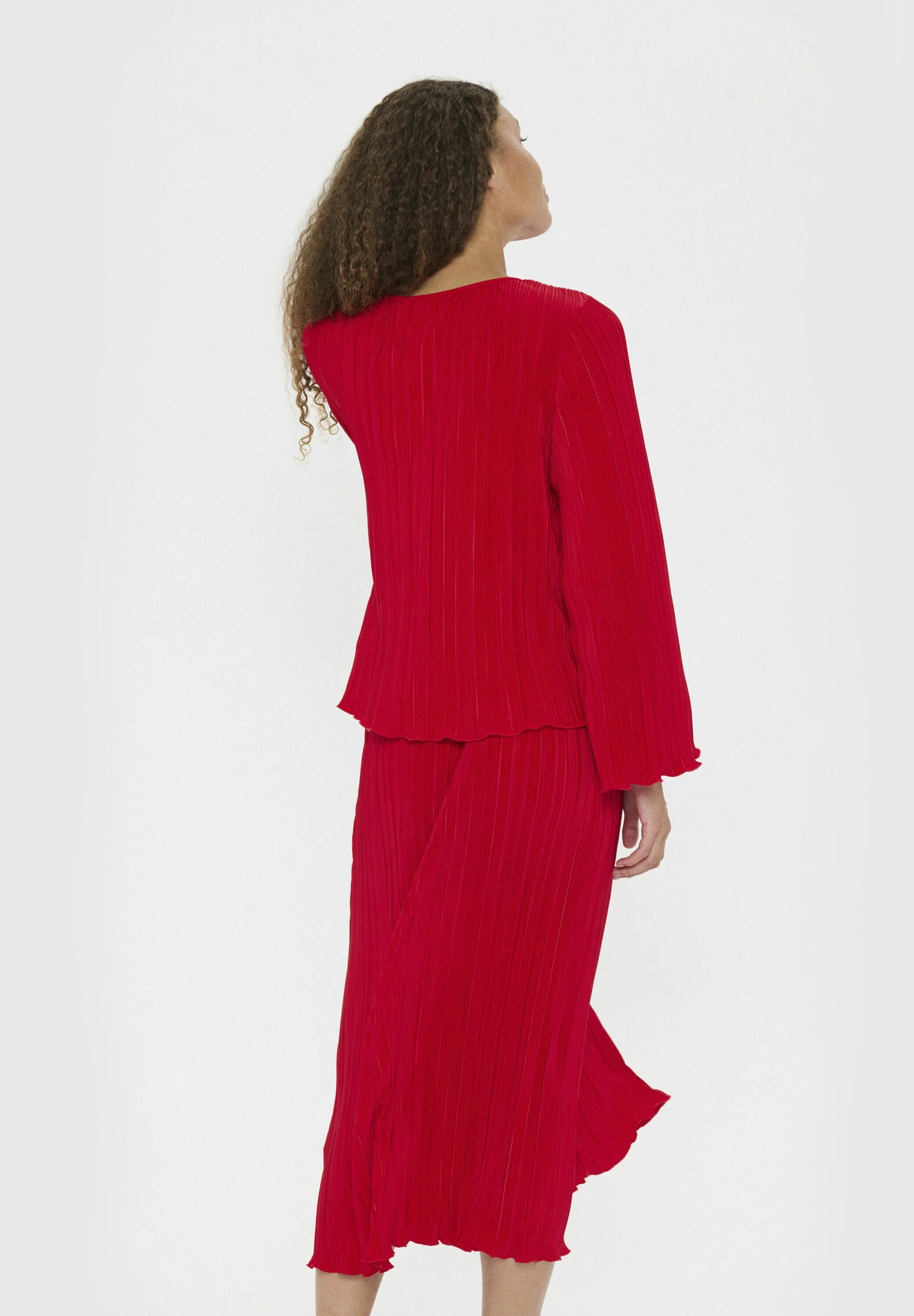 Saint Tropez ZUNISZ Pleated Blouse - Chinese Red