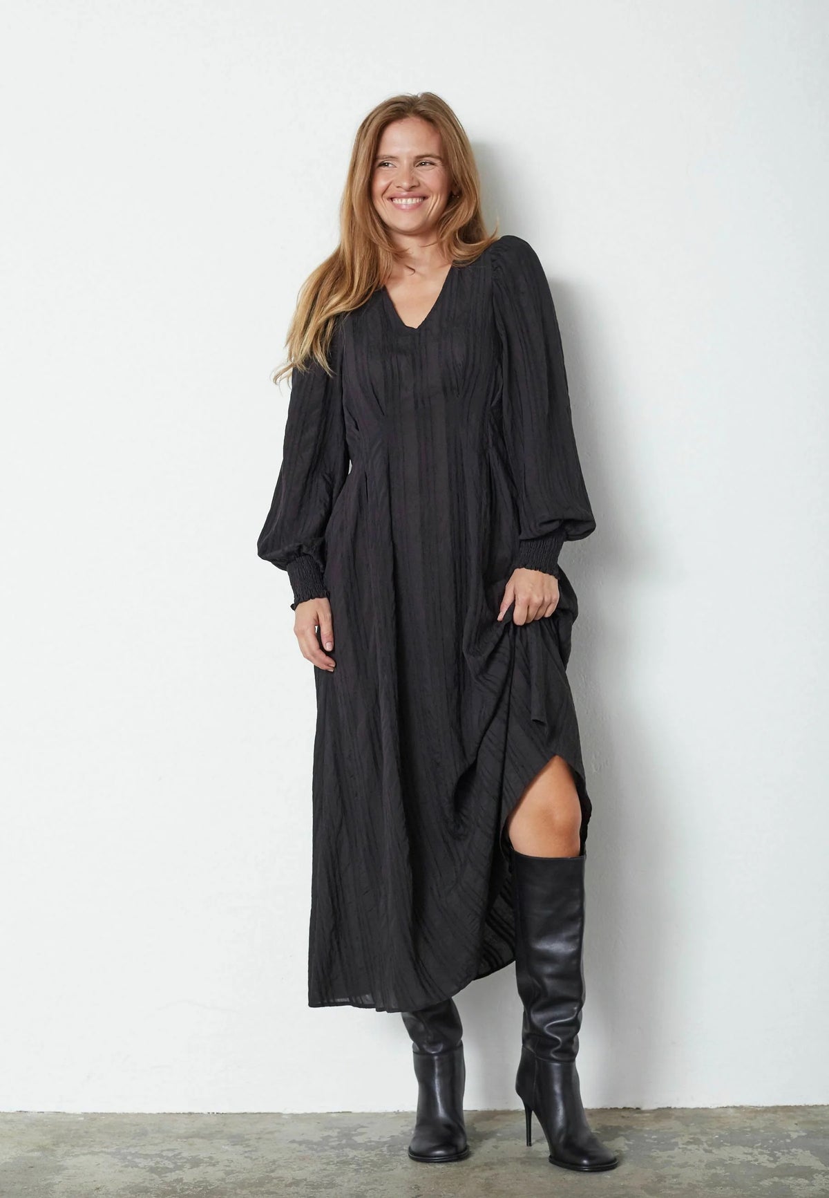 Co'couture Kesi CC Draped Midi Dress – Black